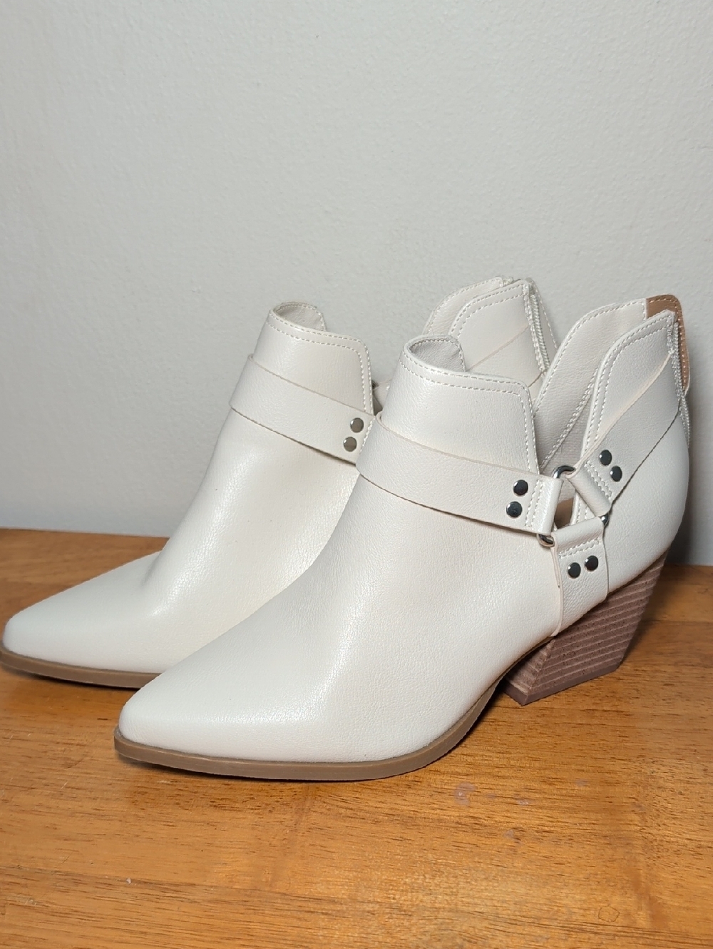 Dolce Vita Kramer Harness Ankle Booties Cream Silver Stacked Heel Women's Size 9